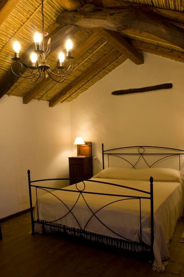 B&B Charme Sa Pardina Orroli Exterior photo
