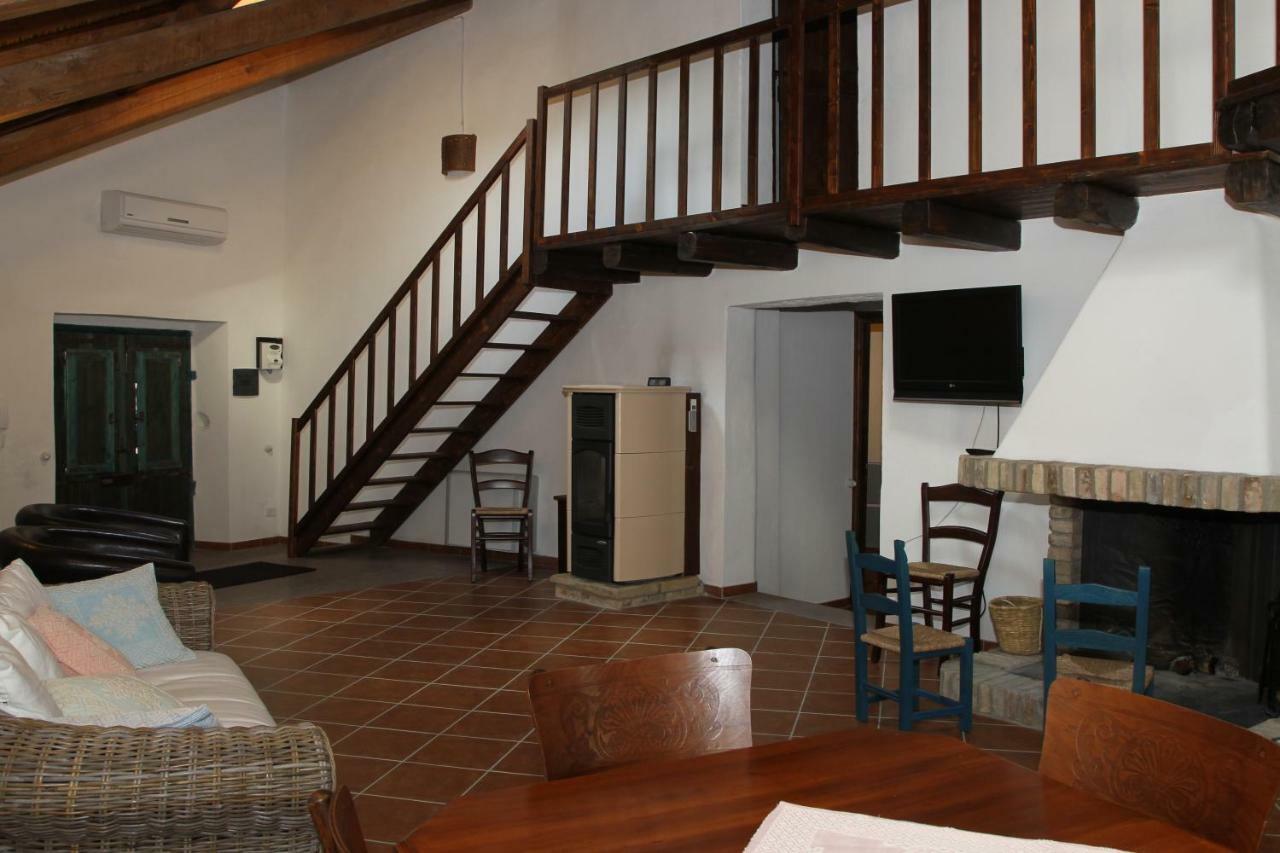B&B Charme Sa Pardina Orroli Exterior photo