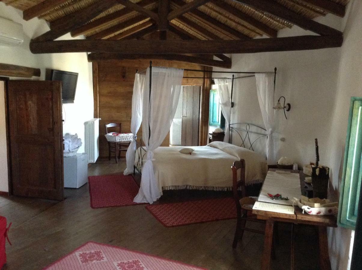 B&B Charme Sa Pardina Orroli Exterior photo