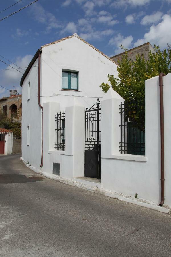 B&B Charme Sa Pardina Orroli Exterior photo